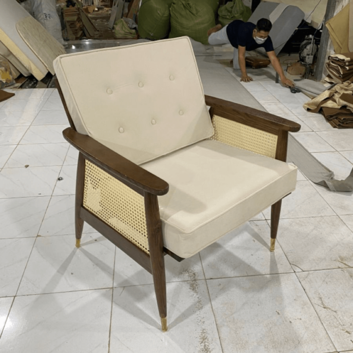 Kursi Armchair Retro Kayu Jati Kombinasi Rotan