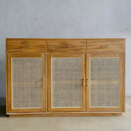 Lemari Bufet Minimalis 3 Pintu Rotan Rangka Kayu Jati