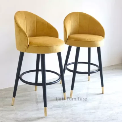 Kursi Bar Minimalis Elegan Kaki Stainless