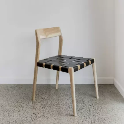 Kursi Makan Cafe Resto Model Minimalis Kulit Sapi