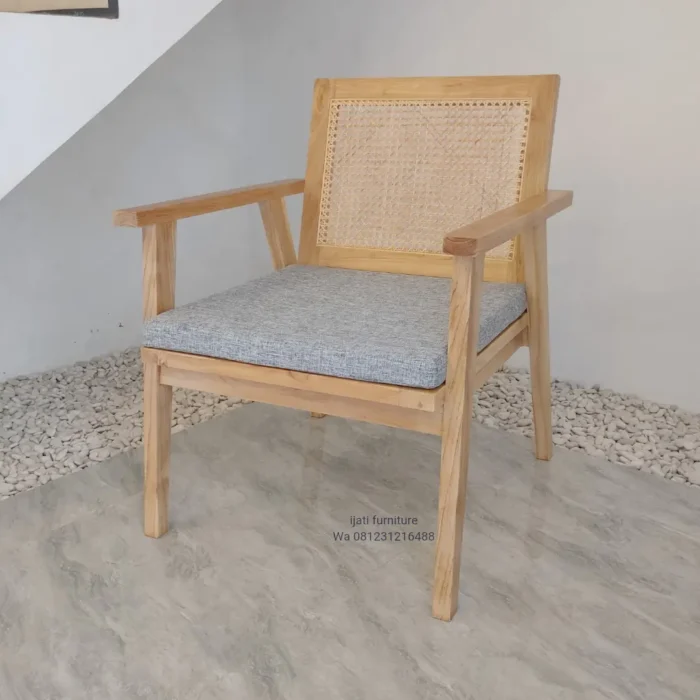 armchair jati minimalis retro kombinasi rotan