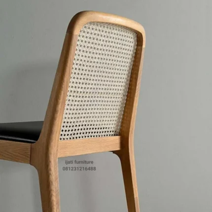 Kursi Makan Cafe Resto Desain Retro