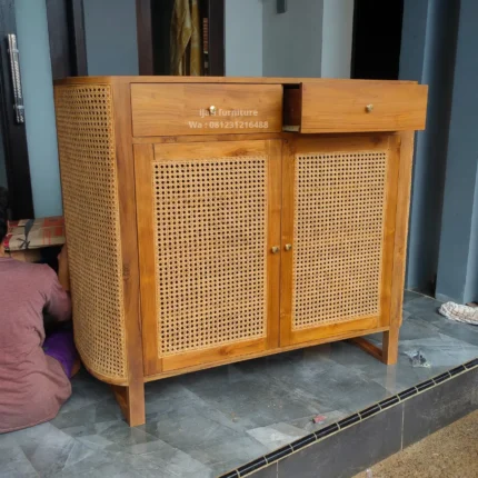 rak lemari sepatu rotan minimalis 2 pintu 2 laci