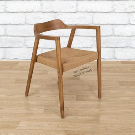 Kursi Makan Cafe Jati Kombinasi Anyaman Loom