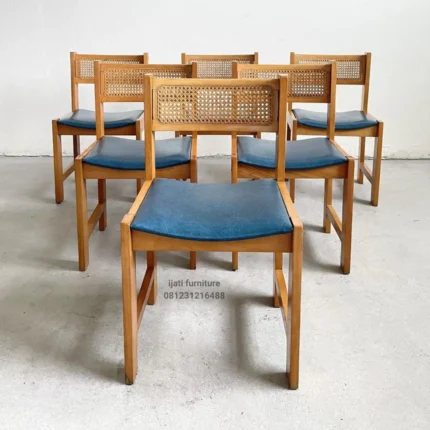 Kursi Makan Cafe Minimalis Retro Kayu Jati