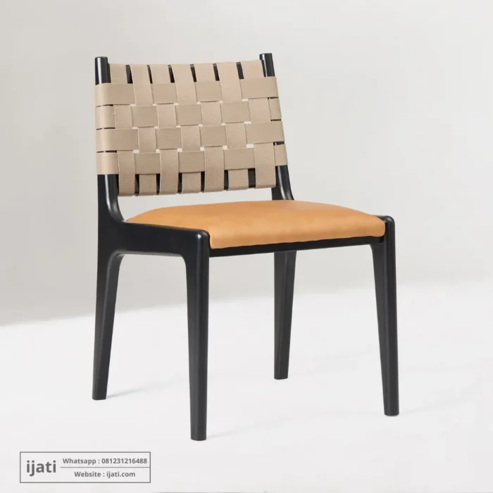 Kursi Makan Cafe Japandi Modern Sandaran Anyam Kulit