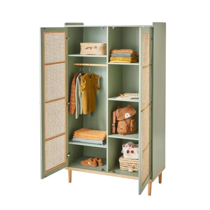 Lemari Pakaian 2 Pintu Warna Sage Untuk Kamar Kos