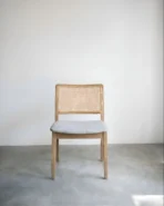 Kursi Cafe Aesthetic Kayu Sungkai Kombinasi Anyaman Rotan