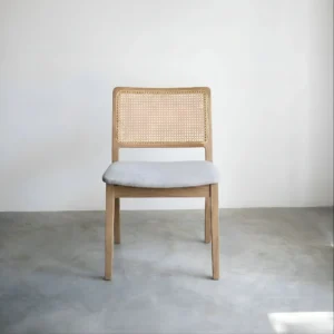 Kursi Cafe Aesthetic Kayu Sungkai Kombinasi Anyaman Rotan