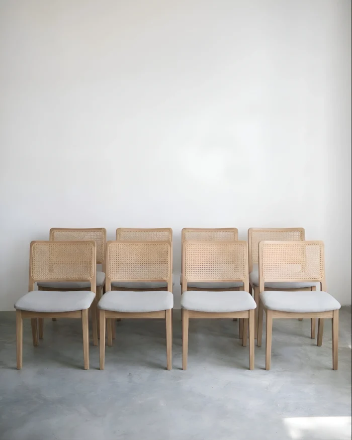 Kursi Cafe Aesthetic Kayu Sungkai Kombinasi Anyaman Rotan